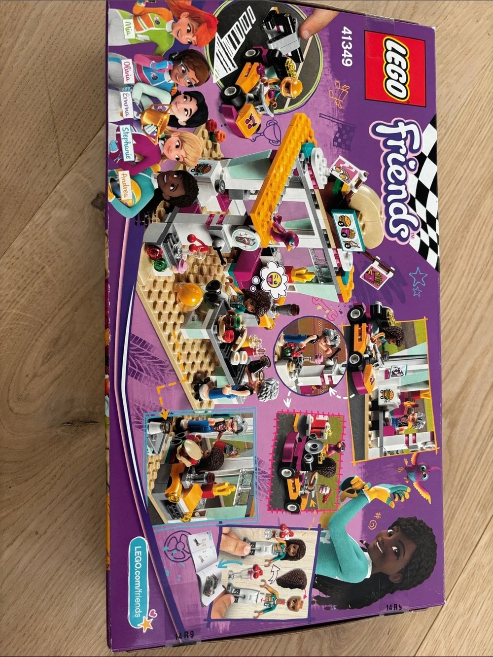 Lego Friends drifting Diner 41349